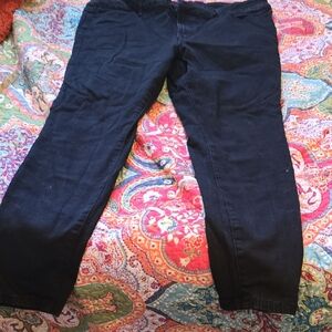 Elegant Black Cropped Jeans for Women